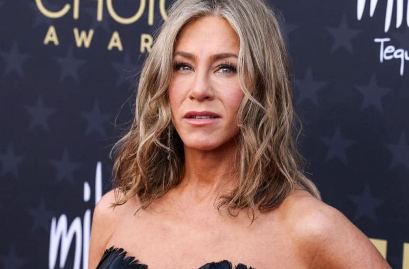 Nostalgji, Jennifer Aniston rikthen Rachel-in e “Friends”