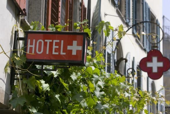 Zvicër: Mbi 20 milionë qëndrime në hotele, në gjashtëmujorin e parë