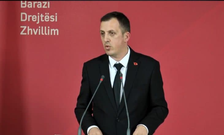 “Veç ju, o mjerana”; “dil në protestë, mos shit fore”; deputeti i VV-së tentoi të ironizojë protestën, komentuesit i kthehen keq