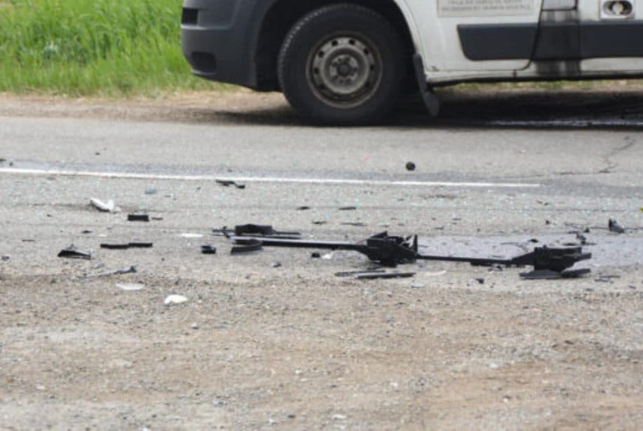 Pesë të lënduar në një aksident trafiku në rrugën Prishtinë-Fushë Kosovë, të përshira tri vetura