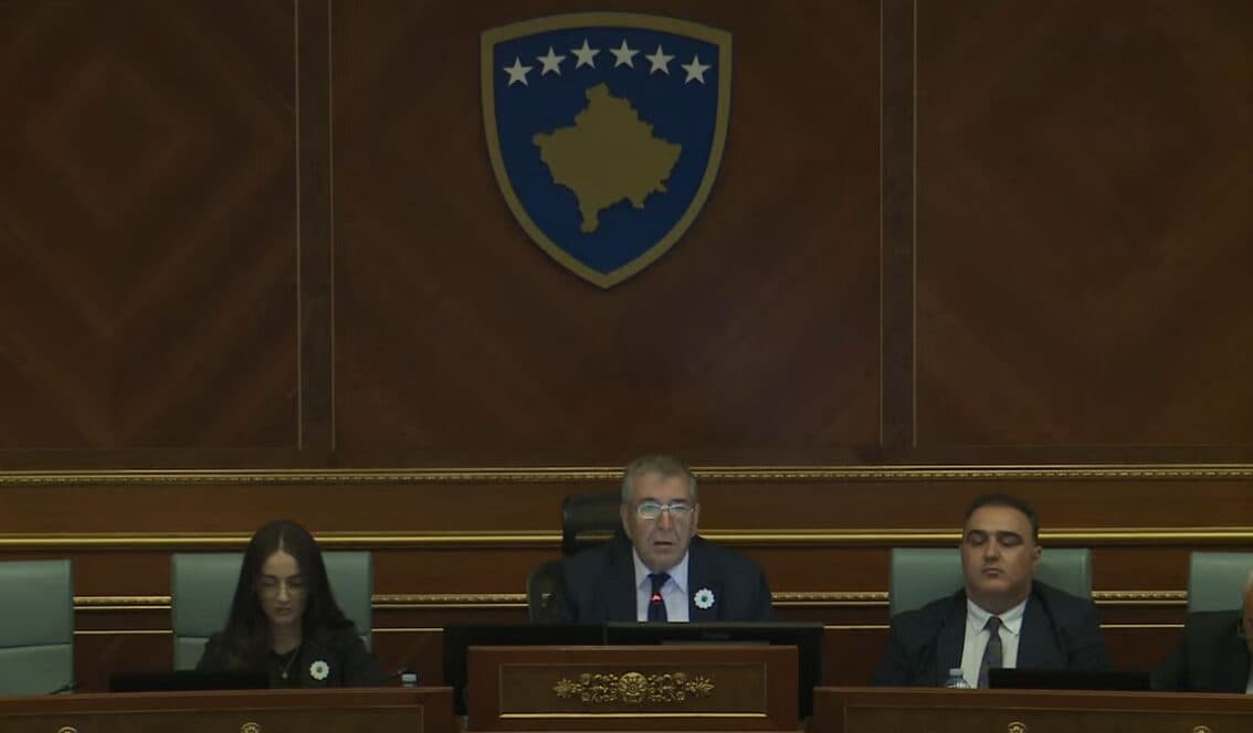 Vendos Gjykata Kushtetuese: Avni Dehari shkeli Kushtetutën, kreyparlamentari të zgjidhet me votim të hapur