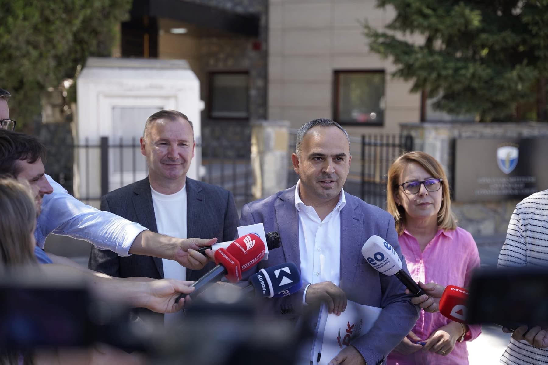 Manaj: Gjykata Kushtetuese miratoi kërkesën e LDK-së