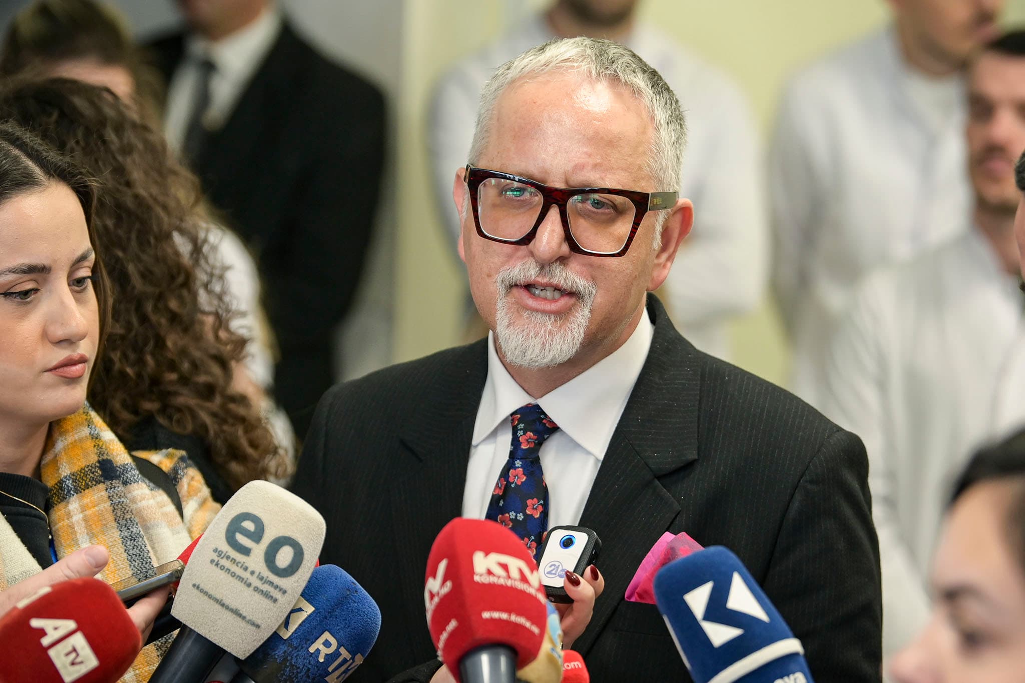Vitia: Kërkuam disa herë nga Shqipëria hemodializë falas për qytetarët e Kosovës, s’ka përgjigje
