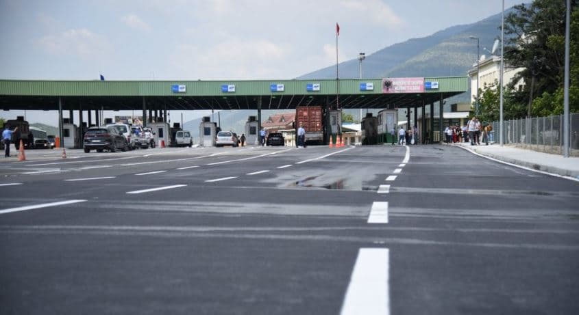 Arrestohet një person në Vermicë, kapet me armë dhe municion në kamion