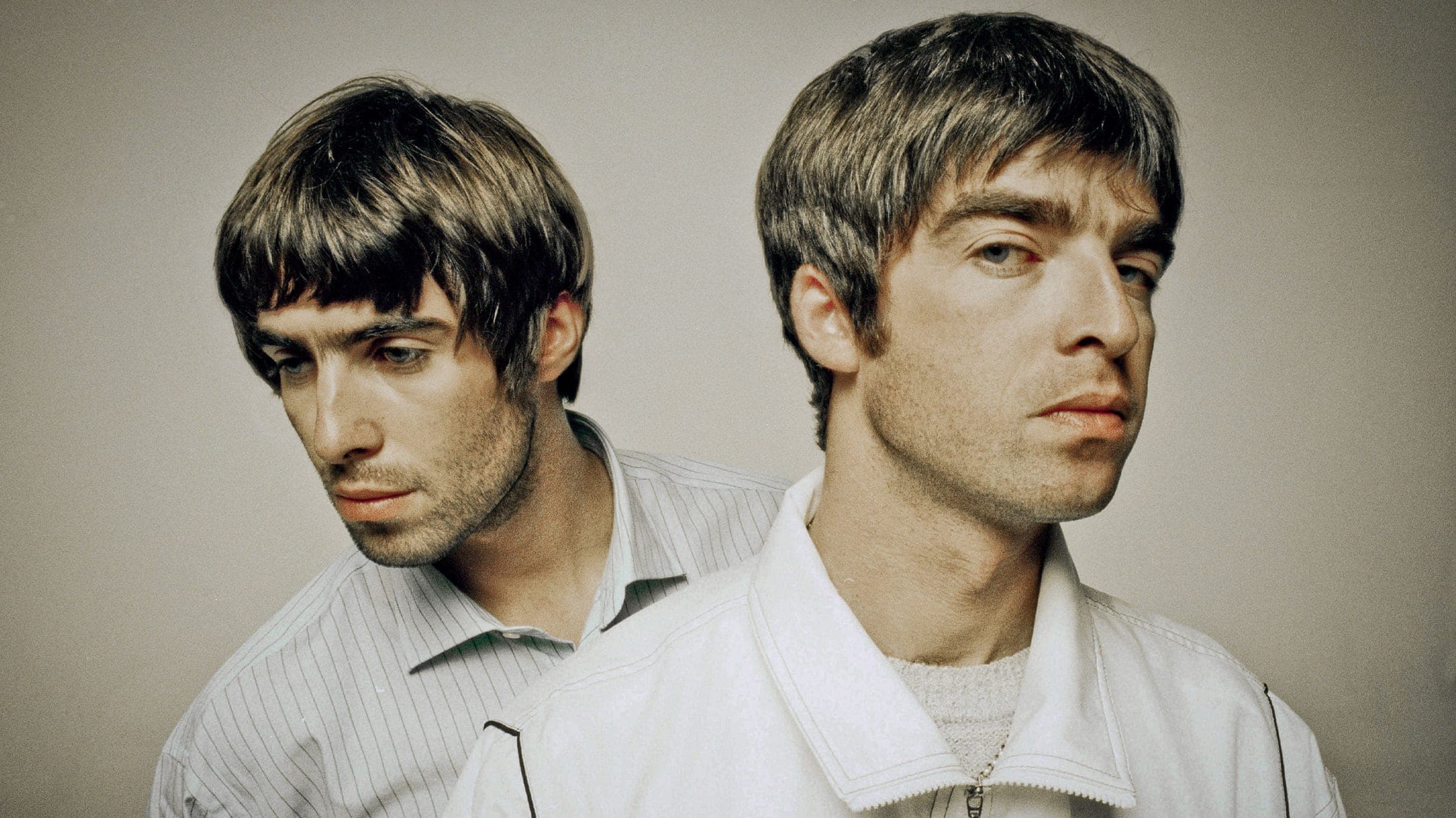 Stadiumi Wembley po heton mashtrimin me biletat për koncertin e Oasis