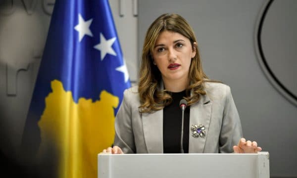 Albulena Haxhiu sot mban konferencë, s’dihet arsyeja