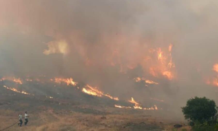 Rreth 90 zjarre të raportuara të shtunën, sot vetëm dy vatra aktive