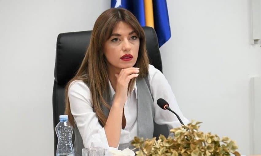 Haxhiu: Dy të dyshuarit për vrasjen e sotme kanë qëndruar vetëm 3 muaj në paraburgim vitin e kaluar, me ndërprerje nga Gjykata në Prishtinë