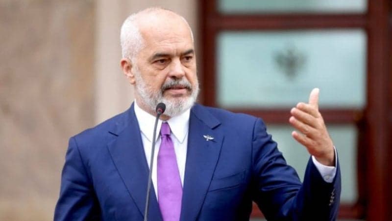 “Pse nuk blen Shqipëria avionë zjarrfikës?”, Edi Rama: Nuk janë zgjidhja e vetme, duhen bërë ca llogari