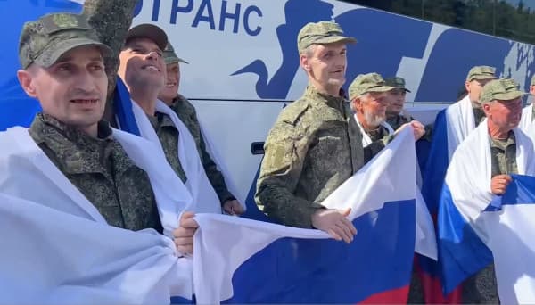 ​Rusia dhe Ukraina shkëmbejnë 84 të burgosur lufte nga secila palë