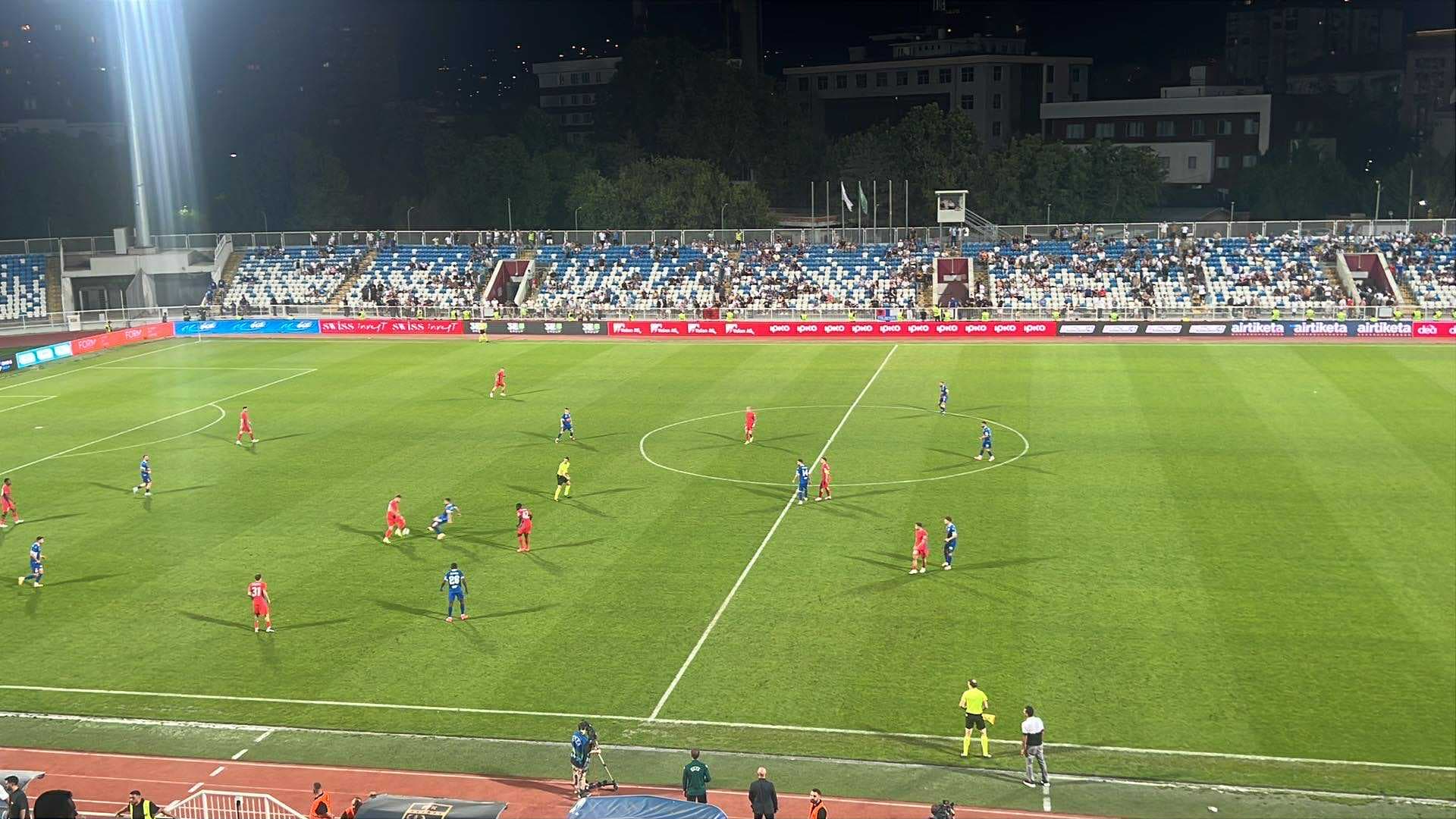 Drita mposhtet edhe në Prishtinë nga FCSB, vazhdon në play-offin e Ligës së Konferencës