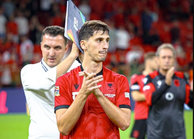 Marash Kumbulla shok skuadre me Vedat Muriqin, mbrojtësi shqiptar arrin marrëveshje me Mallorca