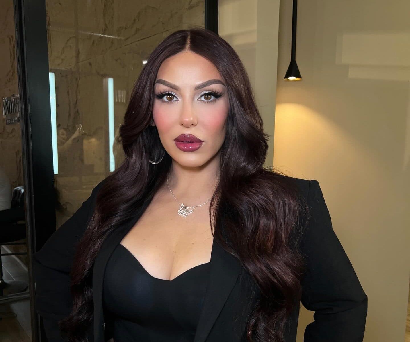“Si nënë e dy fëmijëve me autizëm, nuk mund të hesht më”, Arta Bajrami me letër publike për Kurtin e Osmanin
