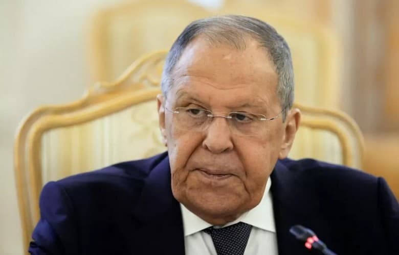 Lavrov: Nuk ka takim të planifikuar mes Putinit dhe Zelenskyt