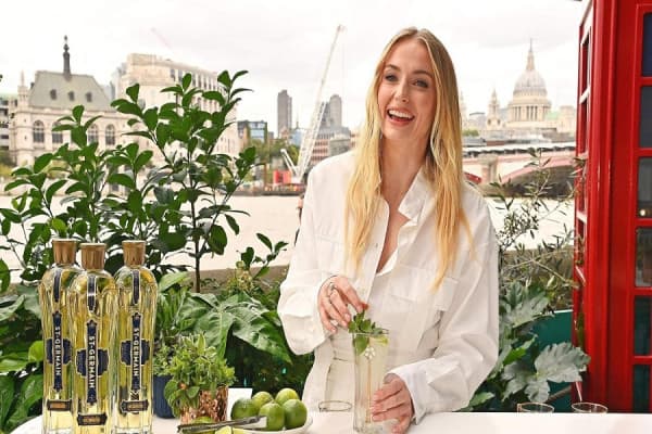 ​Sophie Turner: Gjithmonë i mashtroj burrat, më jep fuqi