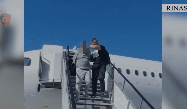 EMRI/ Kërcënoi gjyqtarin e Gjykatës së Lushnjës, ekstradohet nga Italia 42-vjeçari