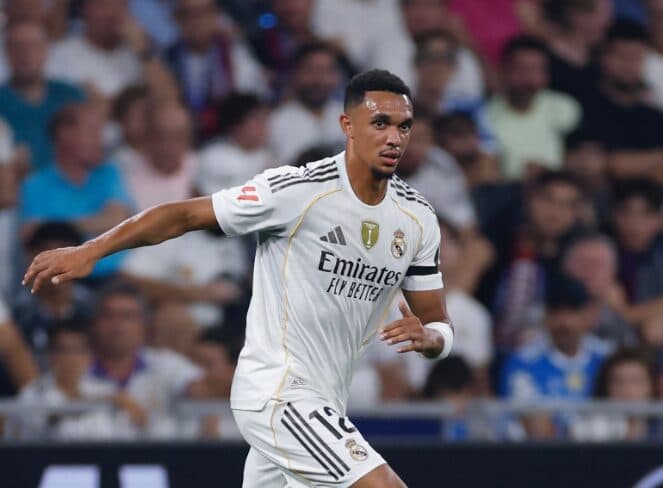 Trent Alexander-Arnold rikthehet në ”Anfield”!