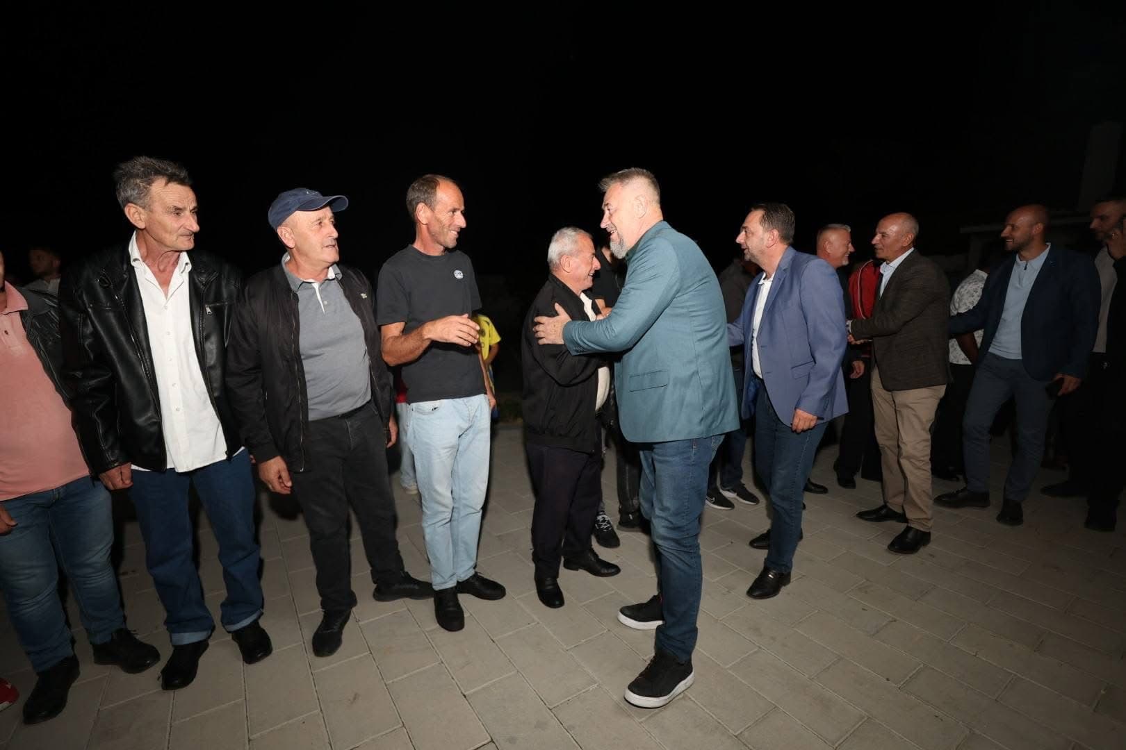 Pritje madhështore e Sami Lushtakut në Vajnikë