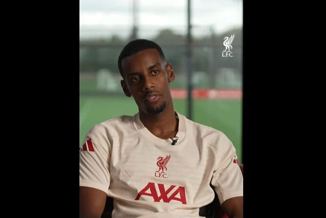 Fjalët e para të Isak pasi u transferuar te Liverpool