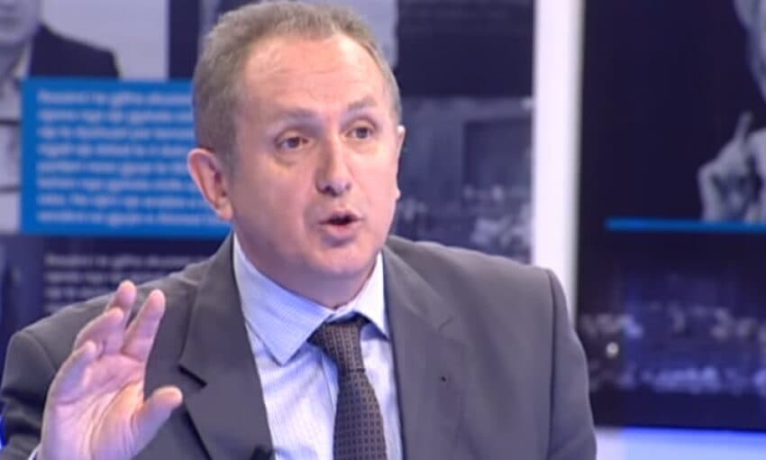 Mahmuti: Basha duhet të kërkojë nga universitetin ku ligjëron Arsovska që të merren masat disiplinore për falsifikim