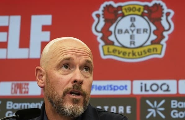 Ten Hag flet pas shkarkimit: Një trajner meriton kohë dhe besim