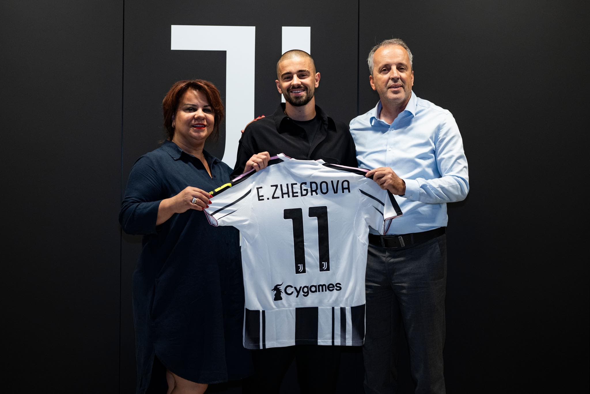 Zhegrova në Juventus, vjen reagimi i babait të tij