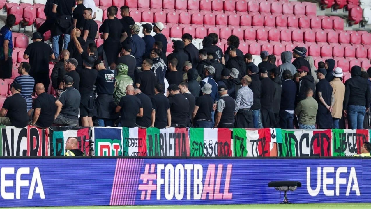 Protestë në tribunat e ndeshjes Izrael-Itali, tifozët italianë vërshëllejnë himnin izraelit dhe ia kthejnë shpinën fushës