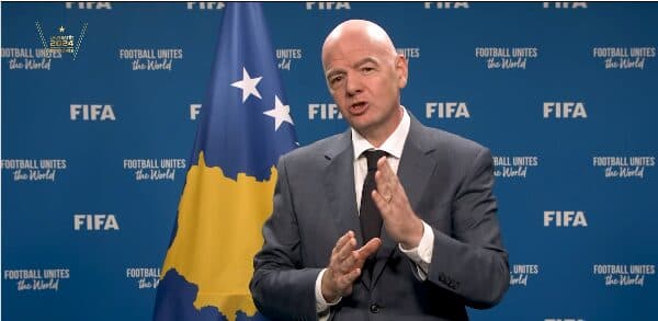 “Rruga drejt Botërorit po bëhet më emocionuese pas ndeshjeve të fundit me plot ethe”, presidenti i FIFA-s, Infantino e përfshin edhe Kosovën në postimin e tij