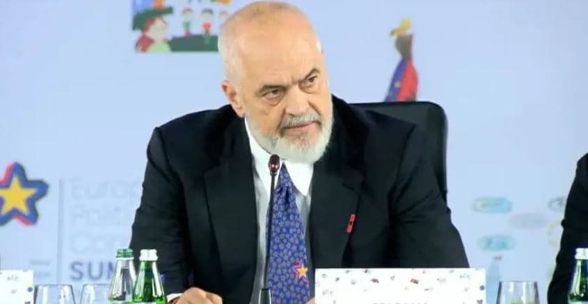 Shqipëria hap katër kapituj të rinj negociatash për anëtarësim në BE më 16 shtator