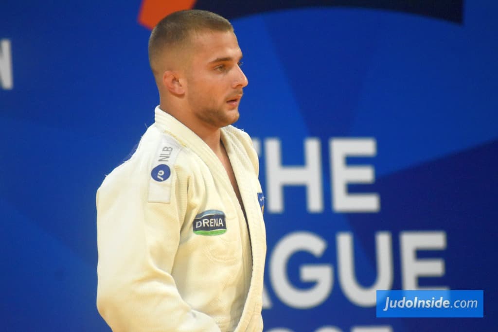 Dardan Cena shpallet kampion ballkanik, fiton medaljen e artë