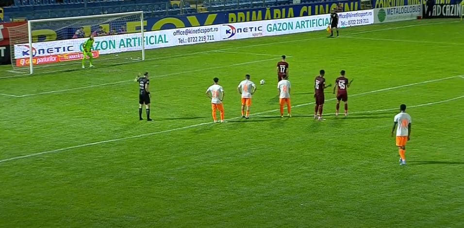 Një penallti e humb, një e shënon / Korenica bën gol në Rumani