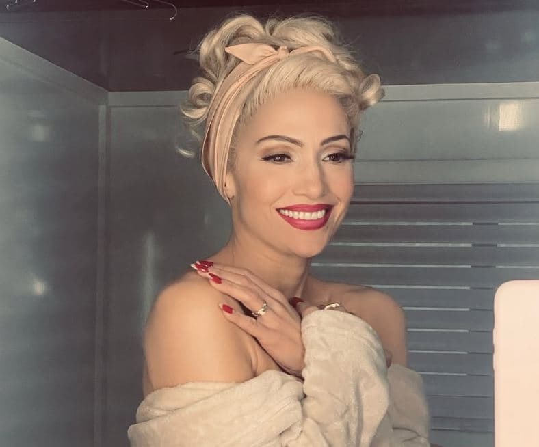 Jennifer Lopez i befason të gjithë me pamjen e re, ngjanë me këngëtaren e famshme