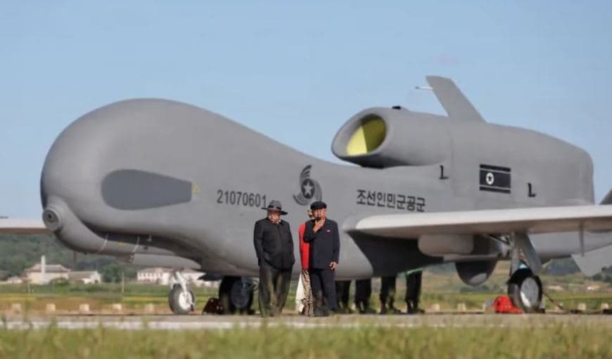 Kim Jong un shpall inteligjencën artificiale “armën” e re të Koresë së Veriut
