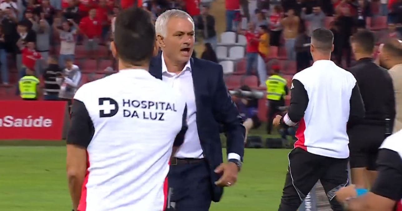 Jose Mourinho e nis me fitore te Benfica, dhuron “show” me disa gjeste