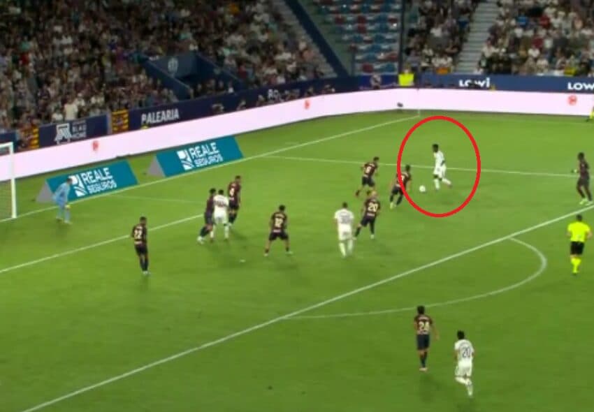 Vinicius pas golit spektakolar: Modric më mësoi të gjuaj kështu, njëri prej golave më të bukur ndonjëherë