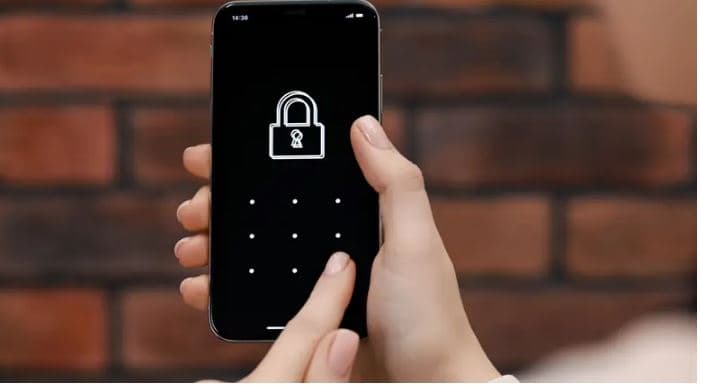 Fshijini këto tri aplikacione nga telefoni juaj celular, ato mbledhin të dhëna dhe ju gjurmojnë!