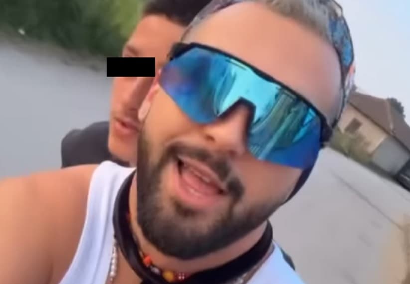 Pamje prekëse të Gjestit me vëllain nga koha kur ishin bashkë në fshat…