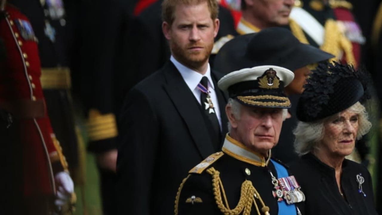 Sabotim i qëllimshëm, Princi Harry shpërthen pas raportimeve për një takim me Mbretin Charles