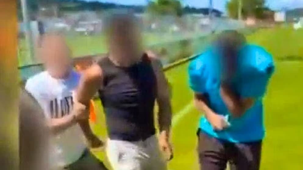 Dënohet babai i futbollistit shqiptar, që e kishte rrahur referin muaj më parë