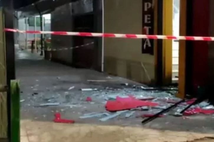 Shpërthim me tritol në banesën e Klea Gjatës, e dashura e të dënuarit përjetë Laert Haxhiu