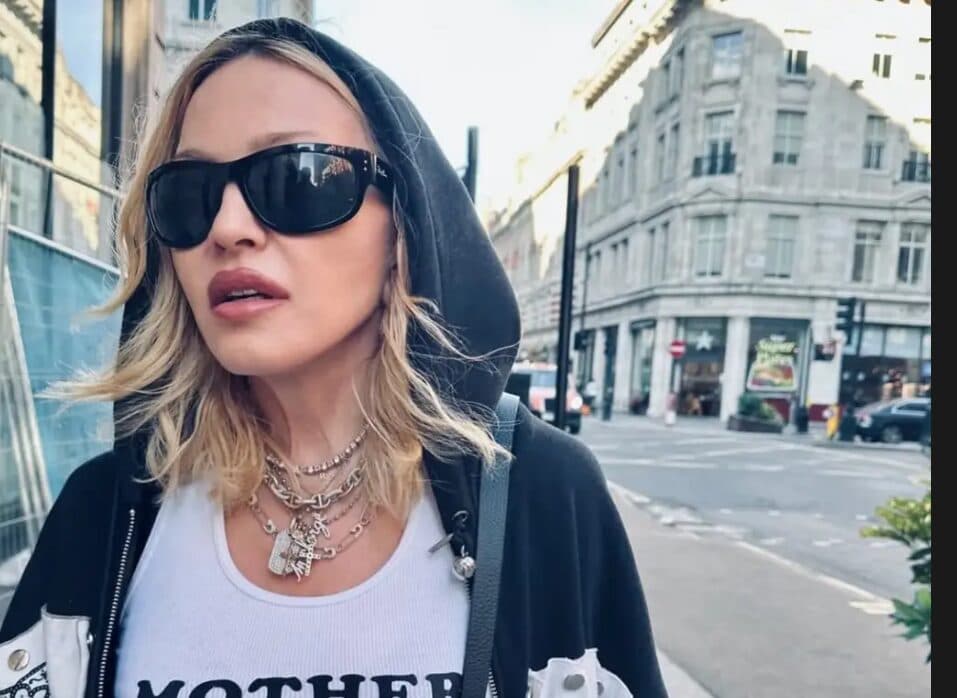 Madonna bën paraqitjen e parë publike pas rrëfimit për sëmundjen e rëndë