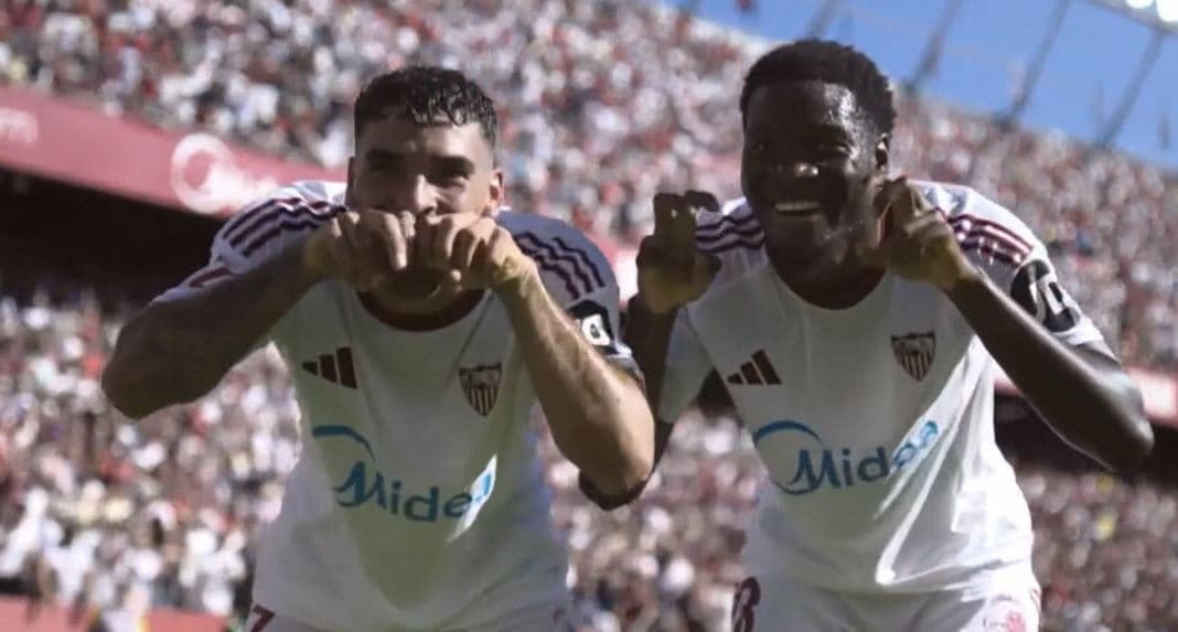 Sevilla e “shkelë” Barcelonën në La Liga, fiton me rezultat të thellë