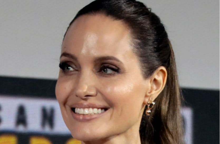 Angelina Jolie merr vendimin e papritur