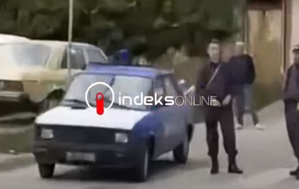 Uniforma e milicisë serbe dhe “Zastava” sot në Prishtinë, qytetarët u befasuan për një moment