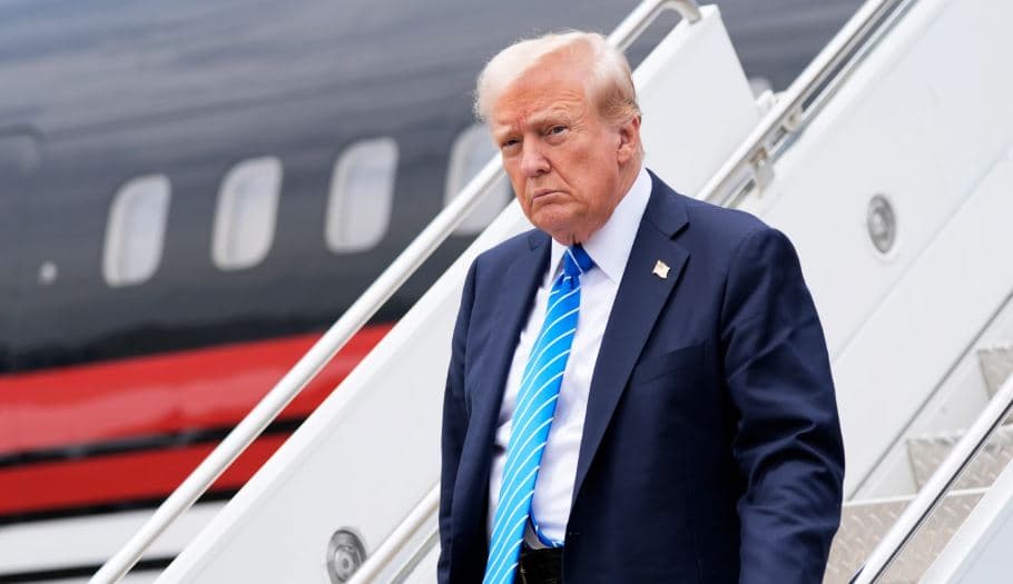 Trump mbërrin në Egjipt për nënshkrimin e marrëveshjes Izrael-Hamas