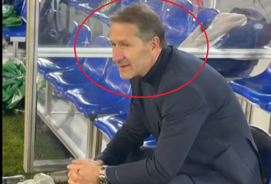 Trajneri i Kosovës me lotë në sy, pas fitores me Suedinë!