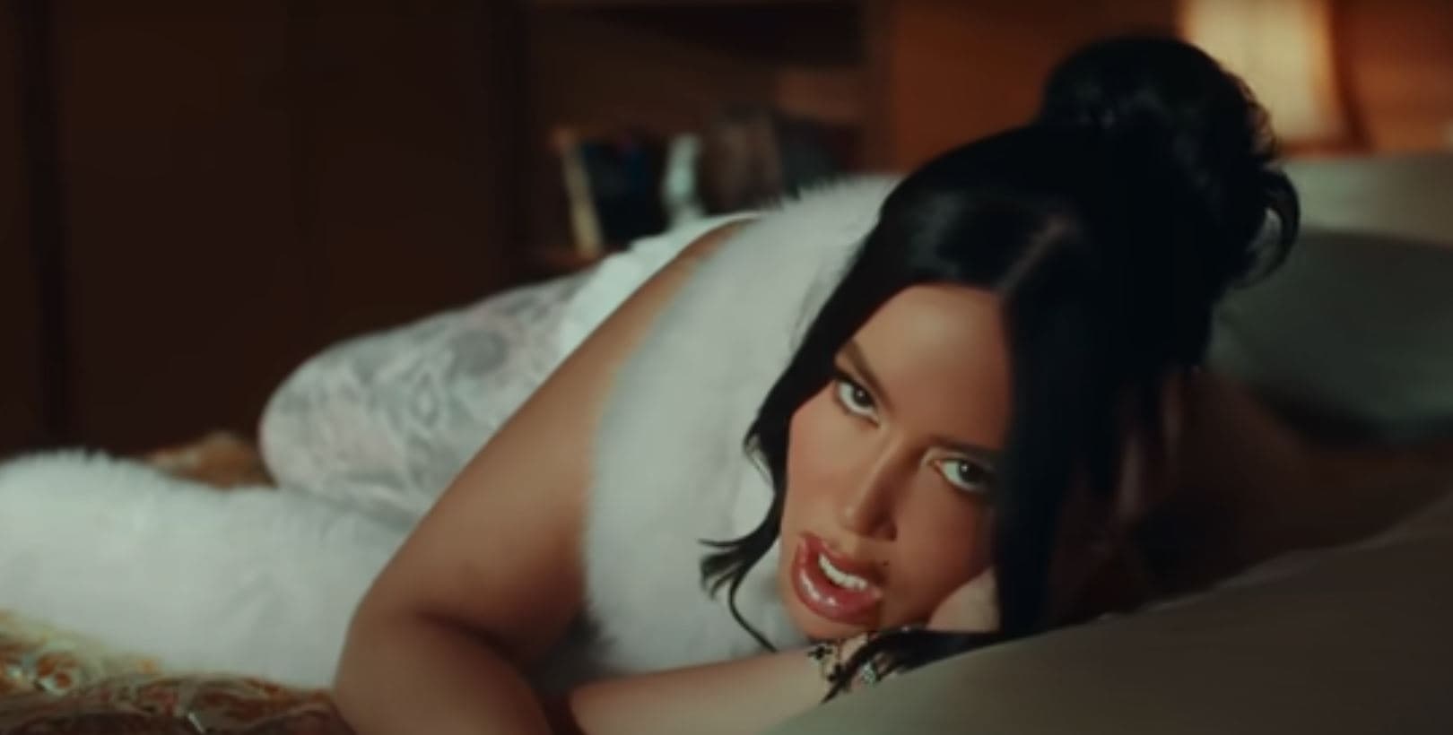 Dafina Zeqiri publikon projektin e shumëpritur “Ku shkove natën”