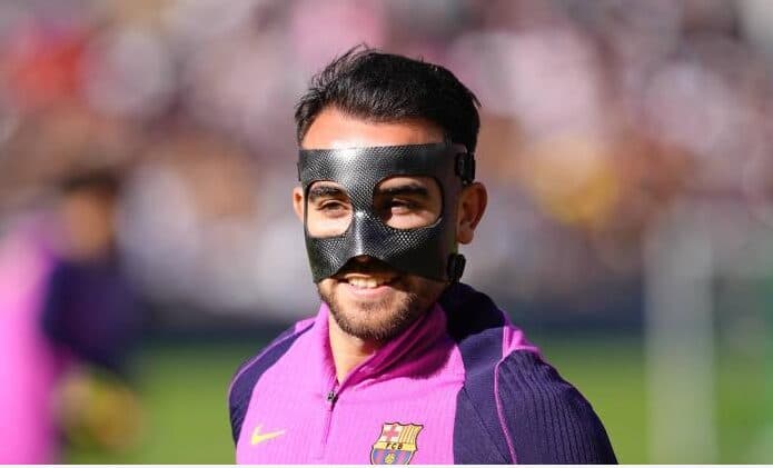 Futbollisti i Barcelonës do të luaj me maskë speciale