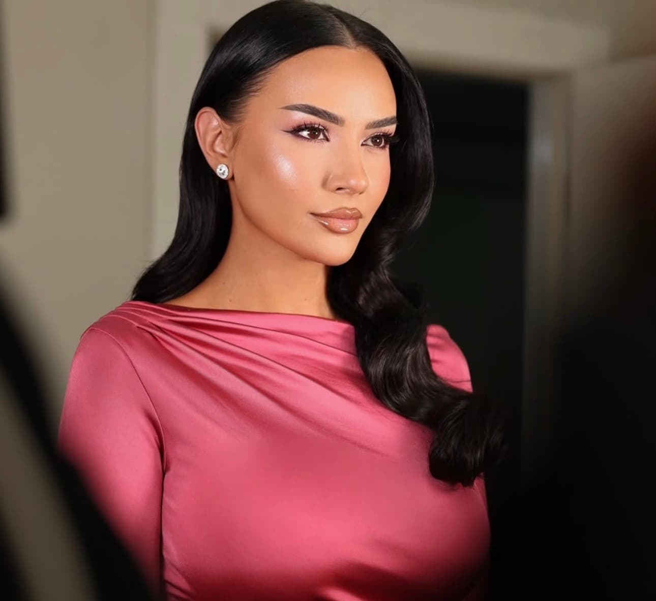 Bora Zemani rrezaton elegancë, pamje që nuk duhet t’i humbisni!