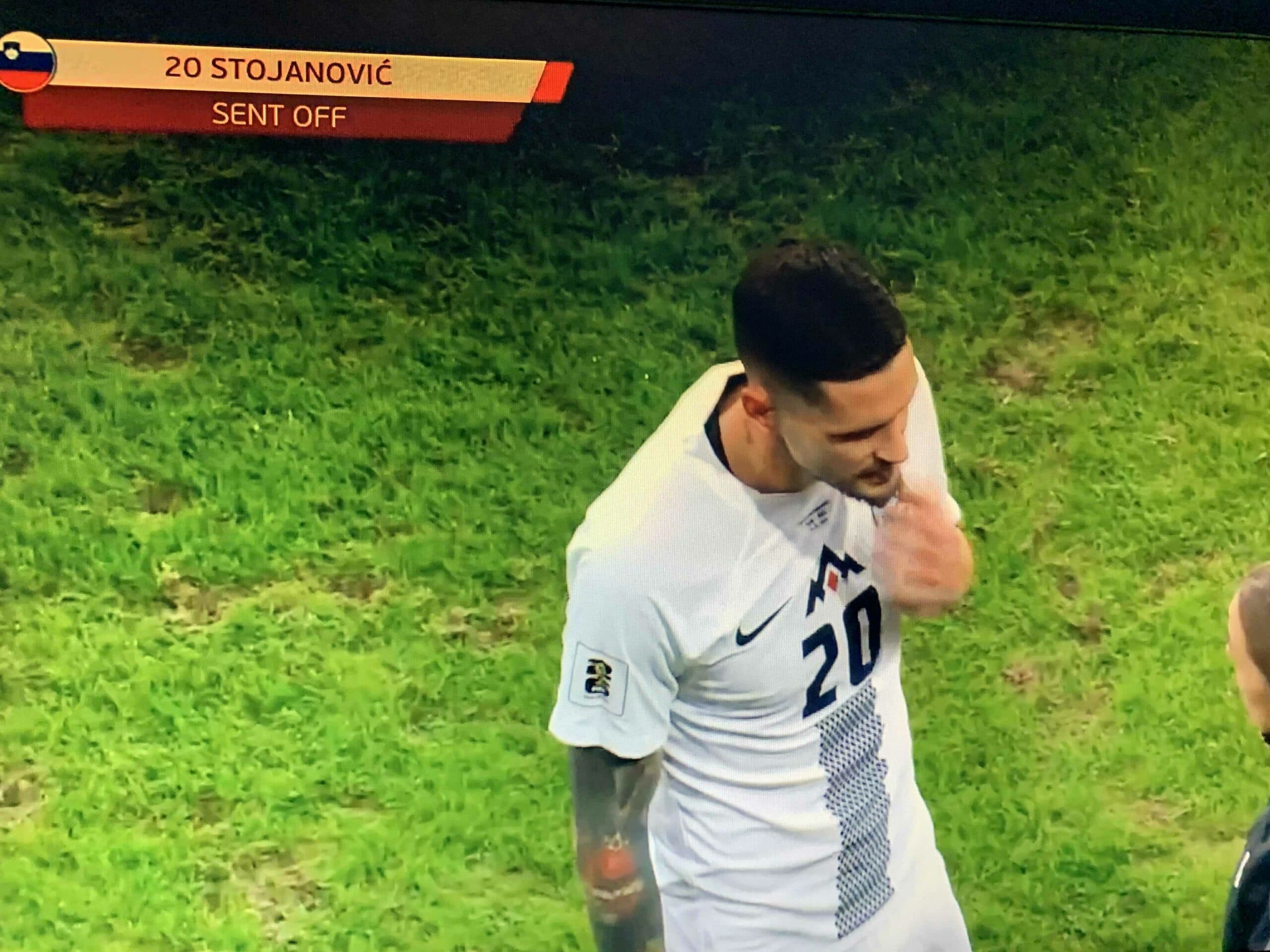Karton i KUQ – Sllovenia mbetet me një futbollist më pak në fushë